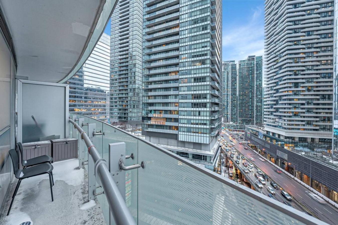 Sleek 2bd Near Scotiabank Union Water Mtcc *